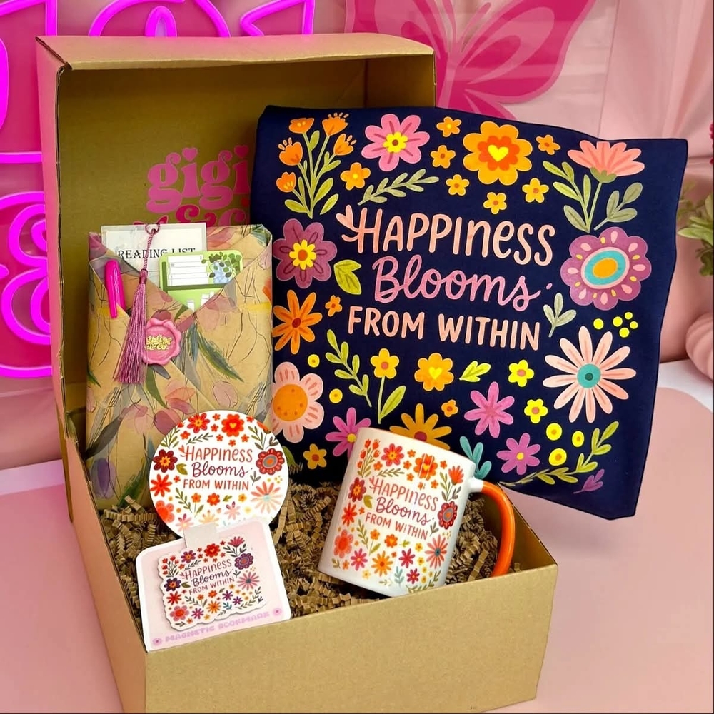 Floral Happiness Tee - Navy